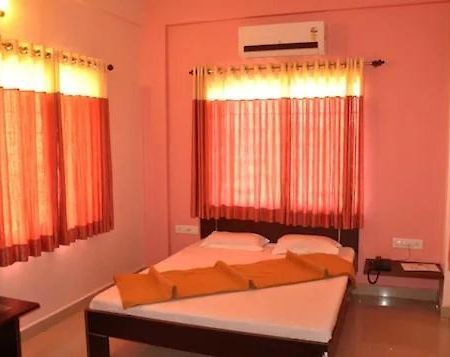 Hotel Mahakal Tulsi Somnath Luaran gambar